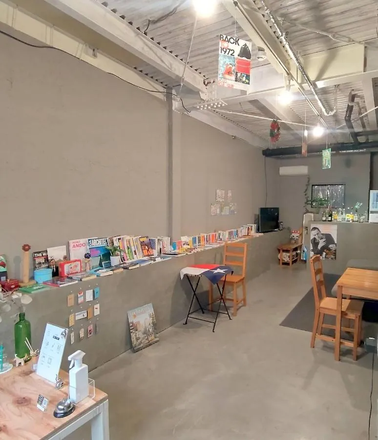 Tonarino Hostel For Backpackers Kobe