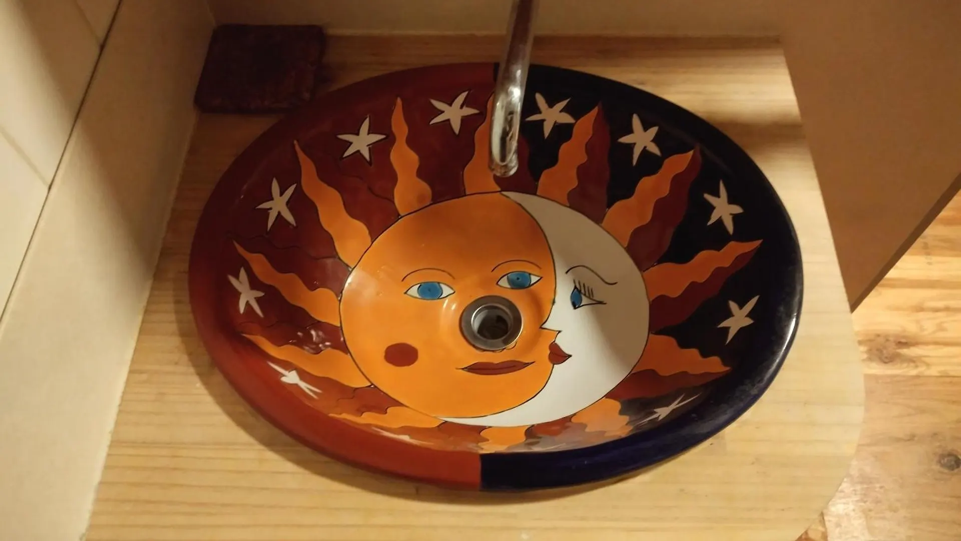 Tonarino Hostel For Backpackers Kobe Japan